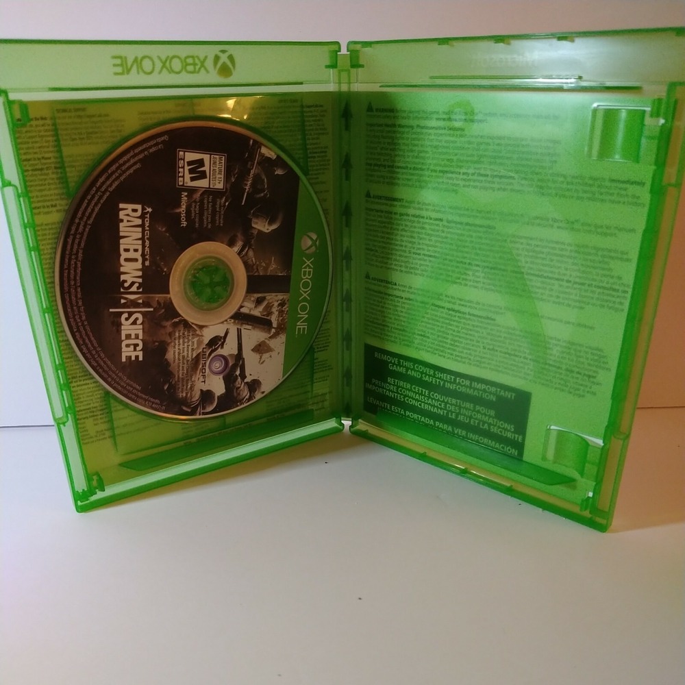 Tom Clancy's Rainbow Six Siege (Xbox One, 2015) - Picture 2 of 2